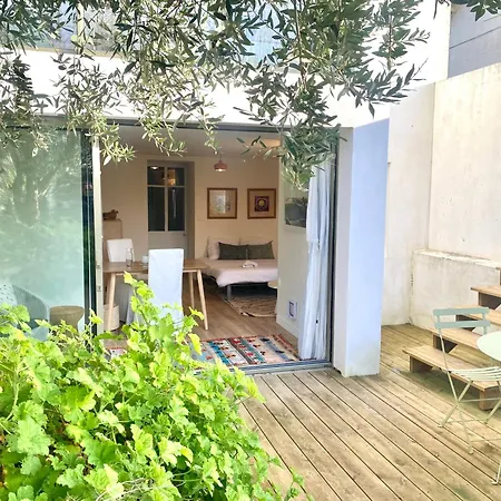 Au Calme Sur Jardin Avec Terrasse بيت ضيافة