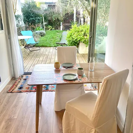 Au Calme Sur Jardin Avec Terrasse 3*