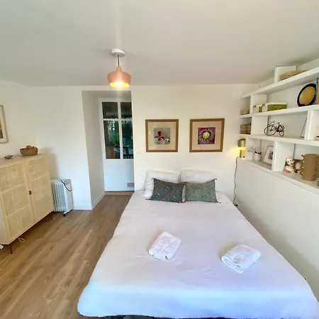 Au Calme Sur Jardin Avec Terrasse